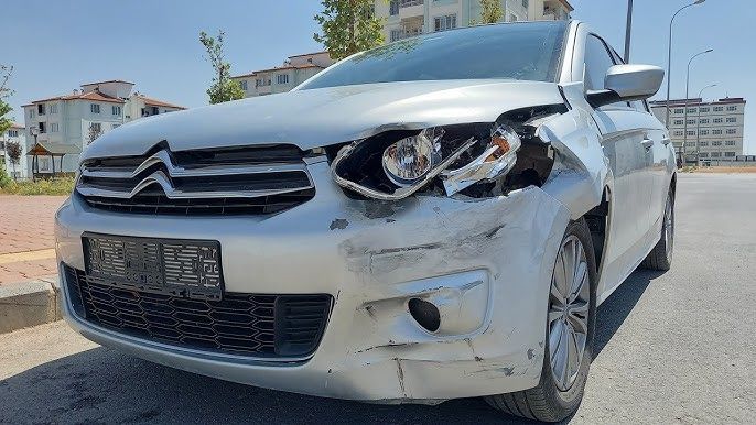Citroën Ön Çamurluk Değişimi: Hangi Yedek Parça Tercih Edilmeli?