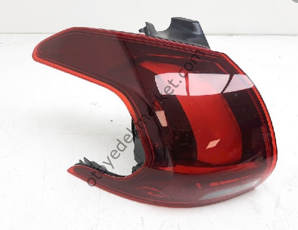 Peugeot 2008 (2016-2019) 5 Kapı Sol Arka Stop Lambası (Orijinal)