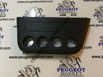 PEUGEOT 306 ÖN GÖGÜS DÜĞME ÇERÇEVESİ