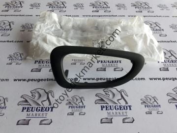 PEUGEOT 307 ÖN KAPI İÇ AÇMA KOL ÇERÇEVESİ SAĞ