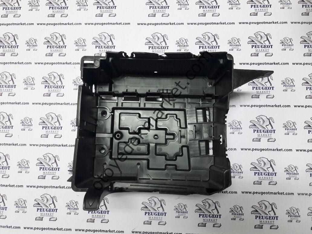 PEUGEOT 207 (2006-2012) AKÜ ALT KUTUSU (ORJİNAL)