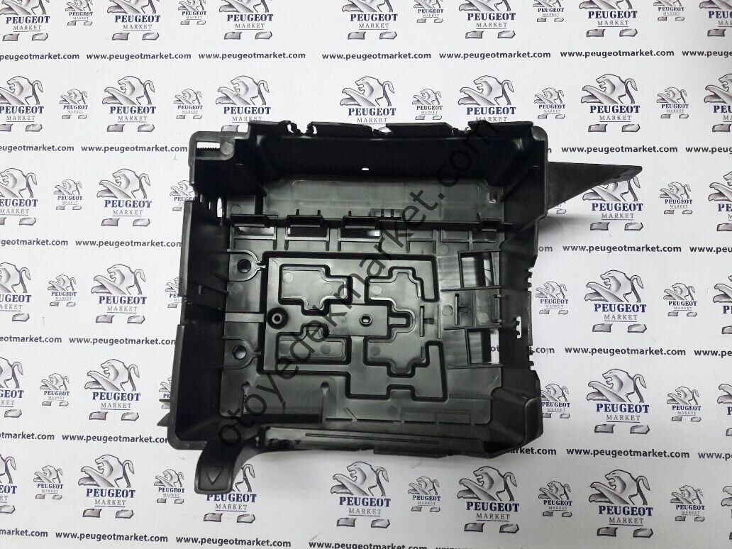 PEUGEOT 207 (2006-2012) AKÜ ALT KUTUSU (ORJİNAL)