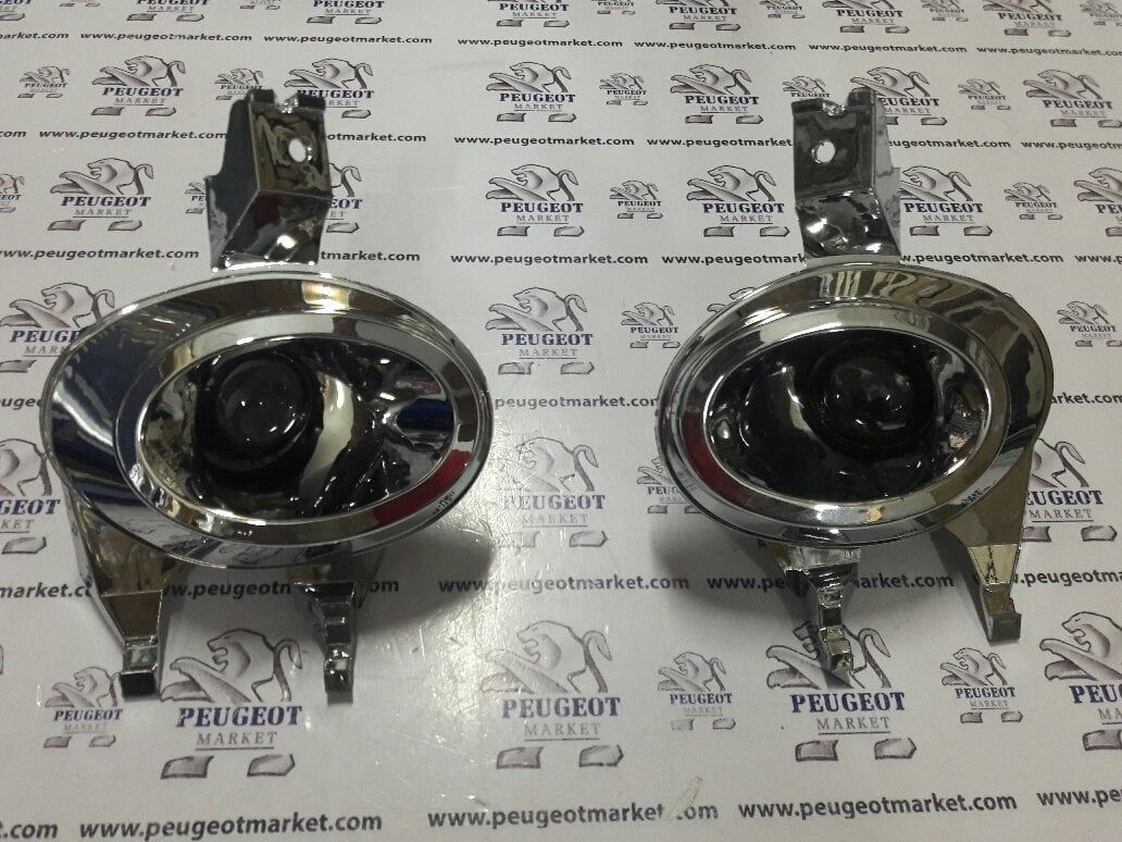 PEUGEOT 206 GTI MERCEKLİ SİS FAR TAKIMI