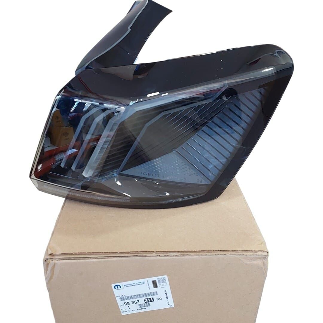 Peugeot 3008 (2020-2024) Sağ Arka Dış Stop Lambası (Orijinal)