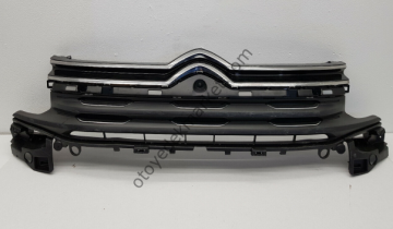 Citroen C5 Aircross (2021-2022) Ön Tampon Izgara Bağlantı Plastiği (Orijinal)