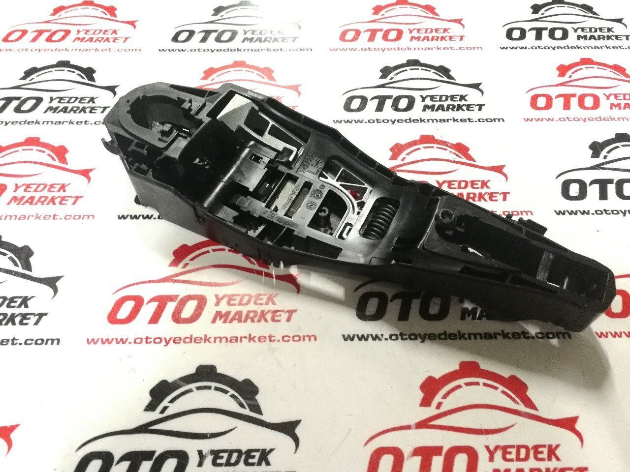 PEUGEOT 301 (2012-2022) SOL ÖN KAPI DIŞ AÇMA KOL TUTUCU (ORJİNAL)