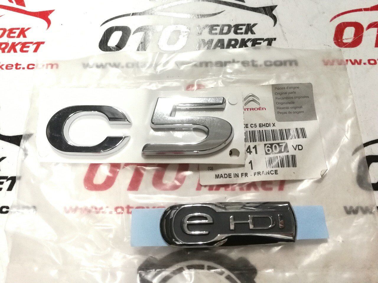 CİTROEN C5 (2012-2015) 1,6 ARKA ( C5 e-hdı ) YAZISI