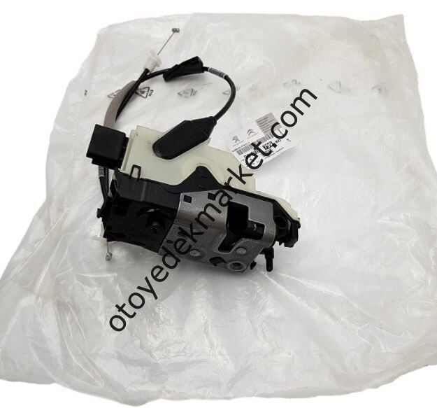 Peugeot 2008 (2012-2019) Sağ Ön Kapı Kilidi (Orijinal)