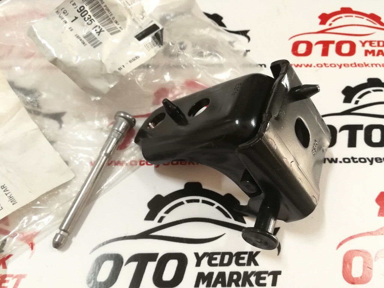 PEUGEOT 508 (2011-2018) ARKA KAPI SOL ALT MENTEŞESİ (ORJİNAL)