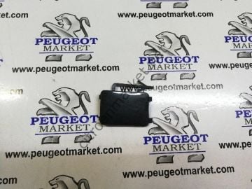 PEUGEOT 308 (2008-2011) ÖN ÇEKİ DEMİR KAPAĞI