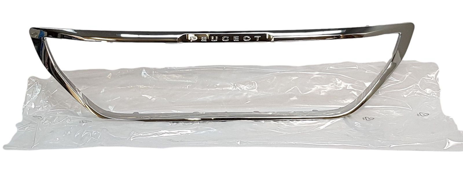 Peugeot 2008 (2016-2019) Ön Tampon Izgarası Nikelajı (Orijinal)