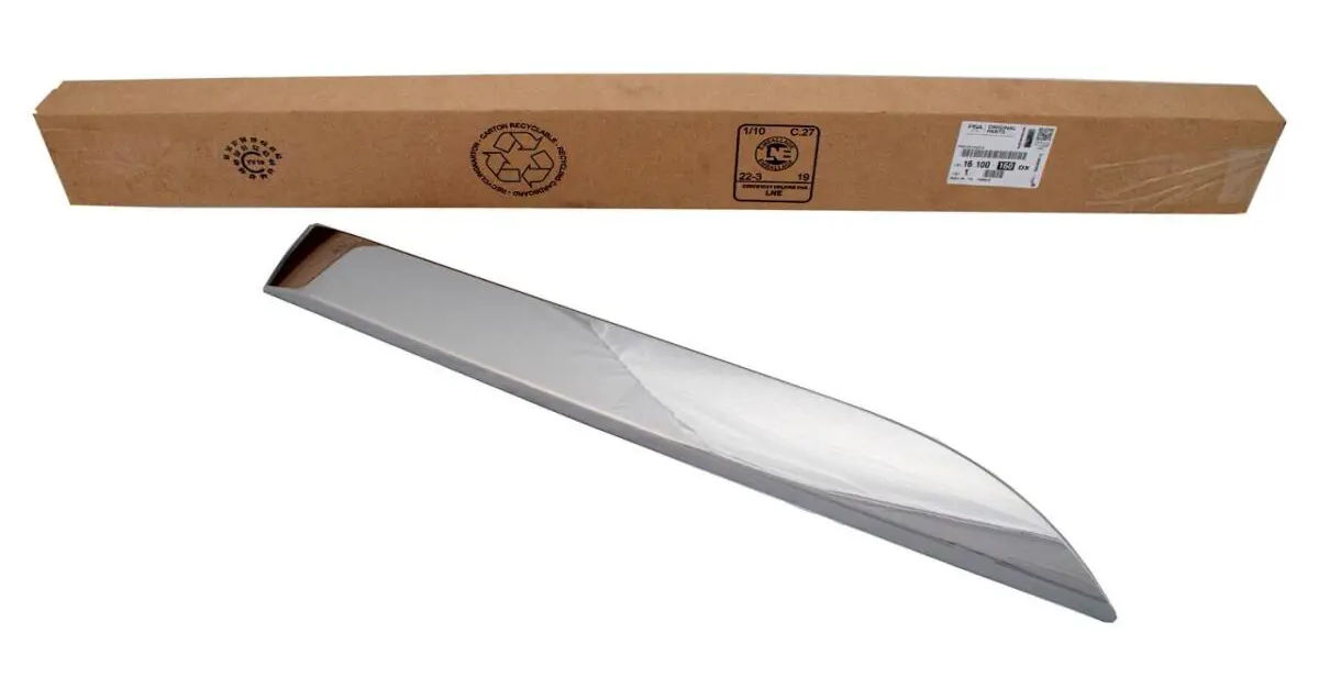 Peugeot 2008 (2013-2019) Sağ Arka Kapı Çıtası (Orijinal)