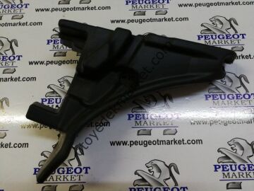 Peugeot Partner Tepee (2009-2019) Ön Cam Izgara Keçesi - Sağ (Orijinal)
