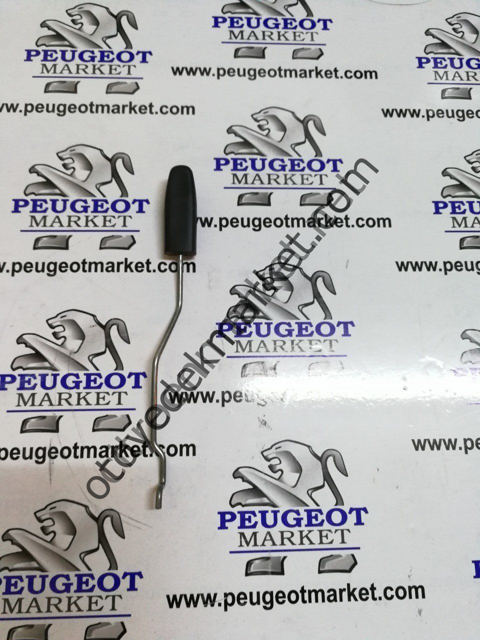 PEUGEOT 306 ÖN SAĞ KAPI KİLİTLEME BUTONU (ORJİNAL)